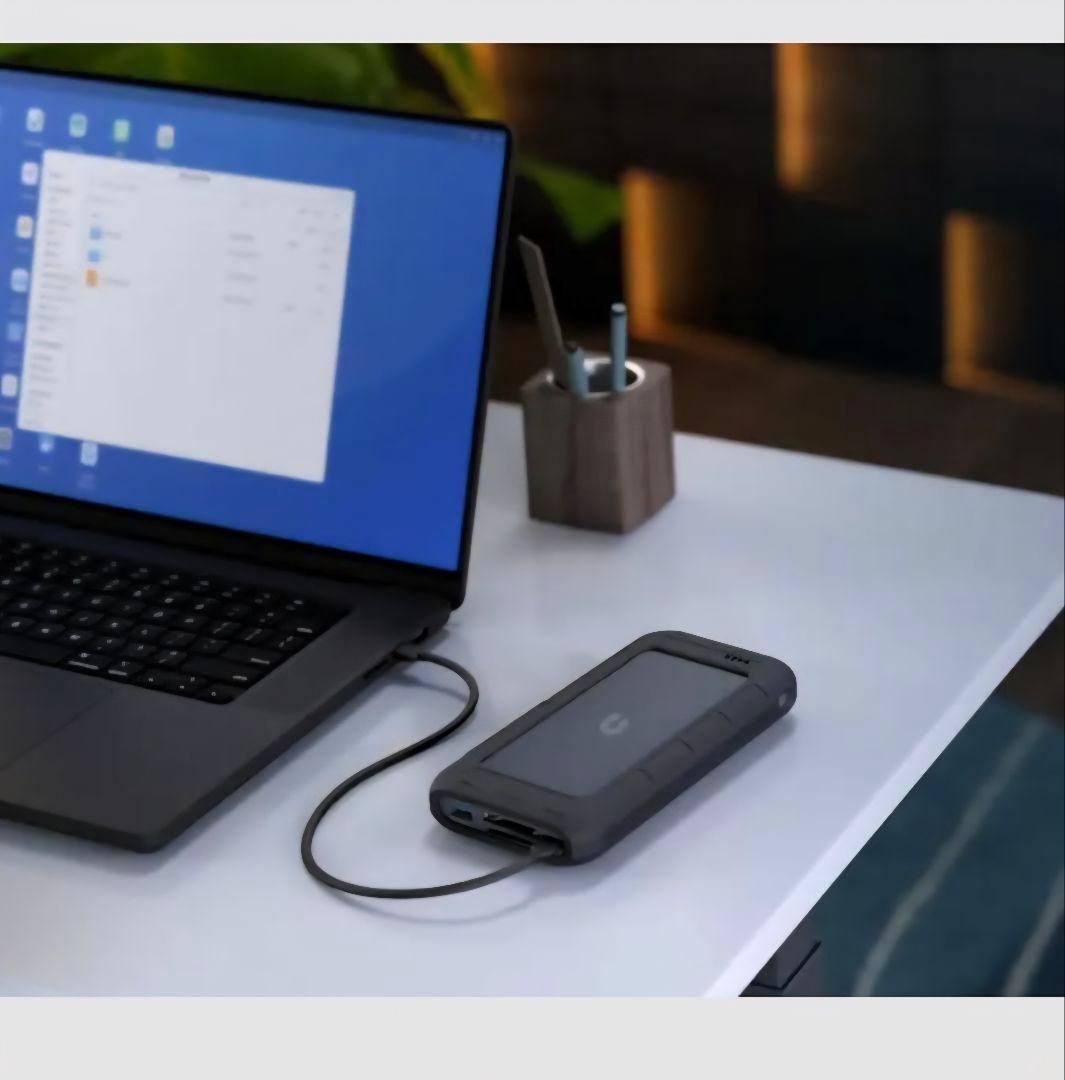 B*y様 UnifyDrive UT2 ポータブルNAS