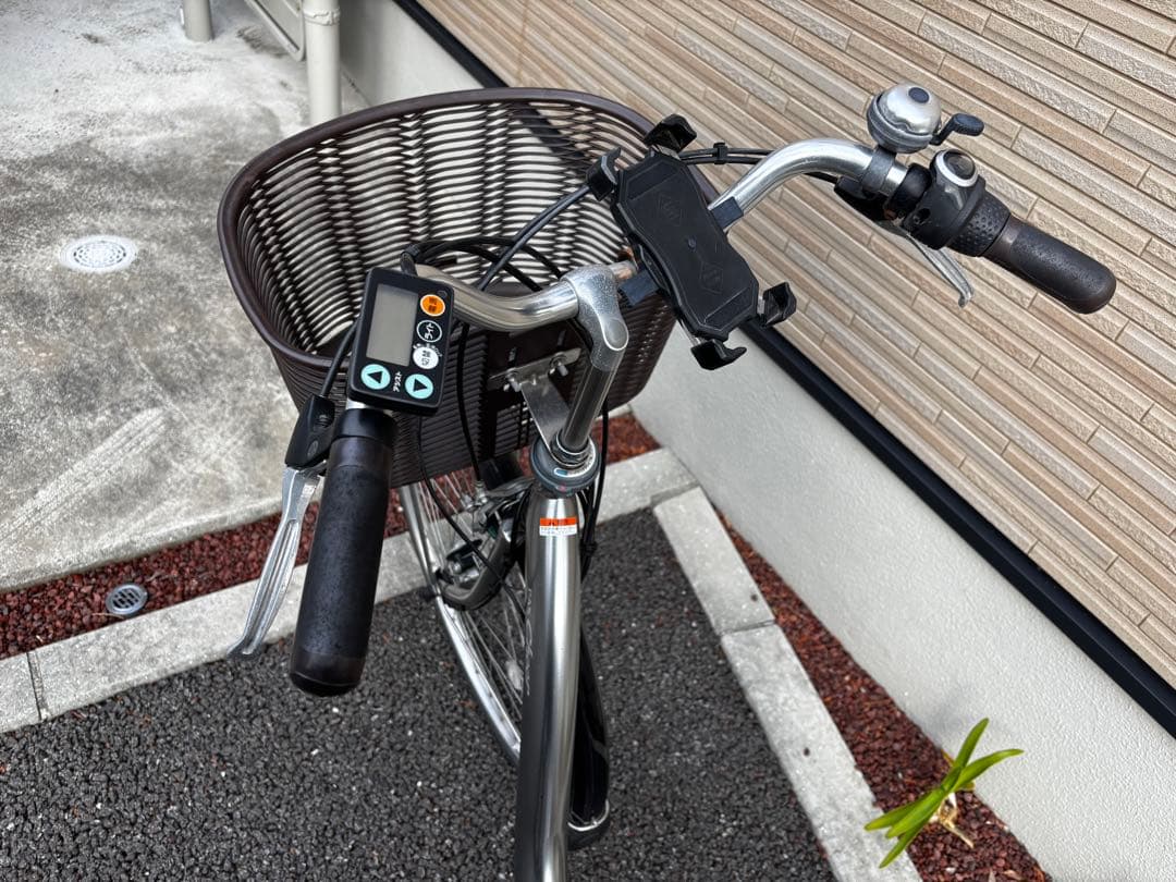 YAMAHA電動アシスト自転車 26インチ スマホホルダー付き　送料込み