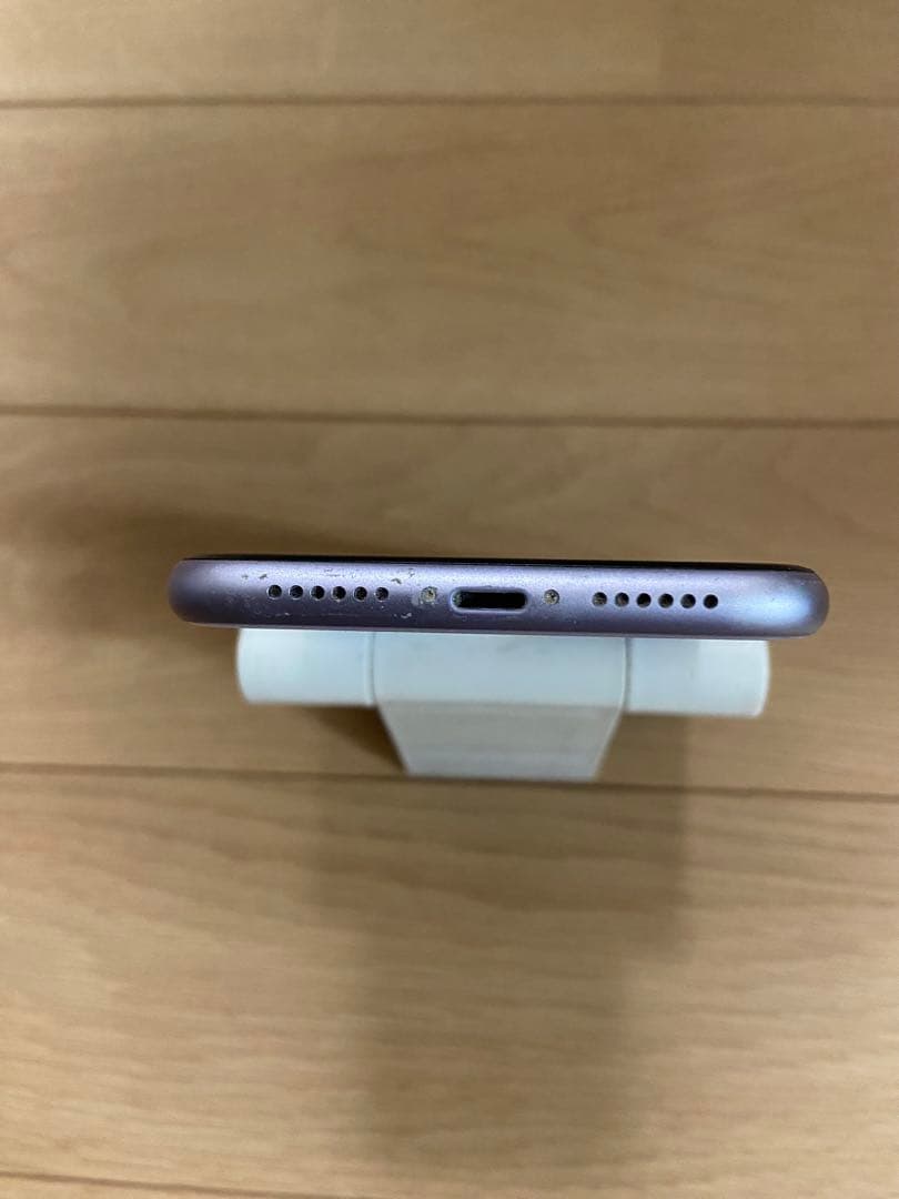 iPhone11 128GB パープル　simフリー　前面上部にモヤあり