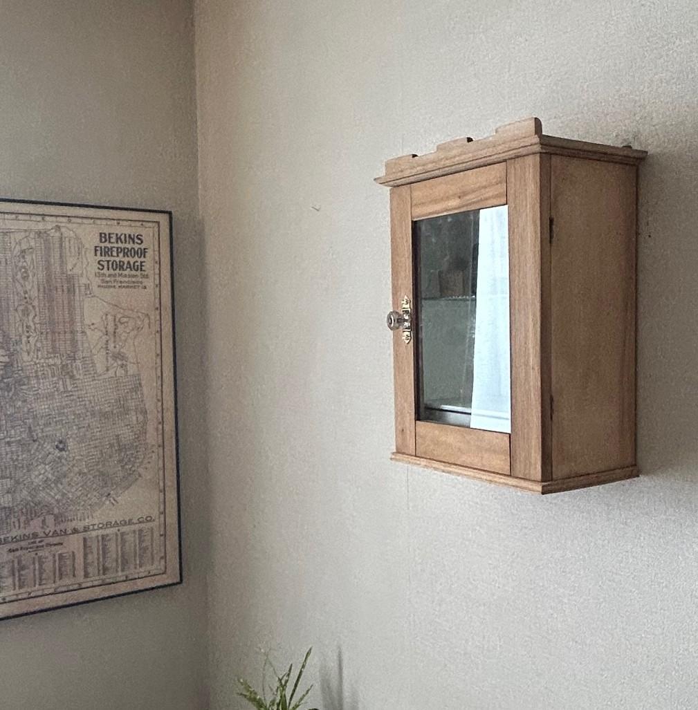 フランスアンティーク　飾り棚　ウォールキャビネット　ガラスケース　ブロカント