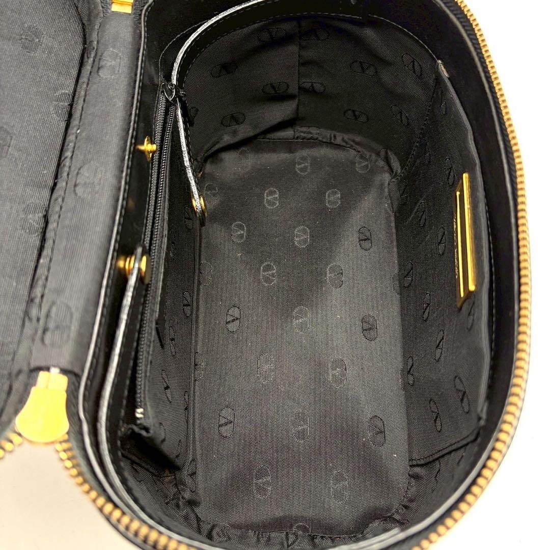 ヴァレンティノガラヴァーニ バニティ ハンドバッグ レザー ブラック チャーム