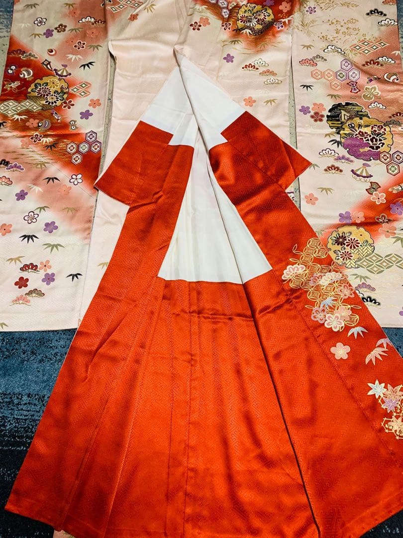 振袖フルセット駒刺繍　雪輪花文　宝尽くし　暈し染め　金彩　正絹