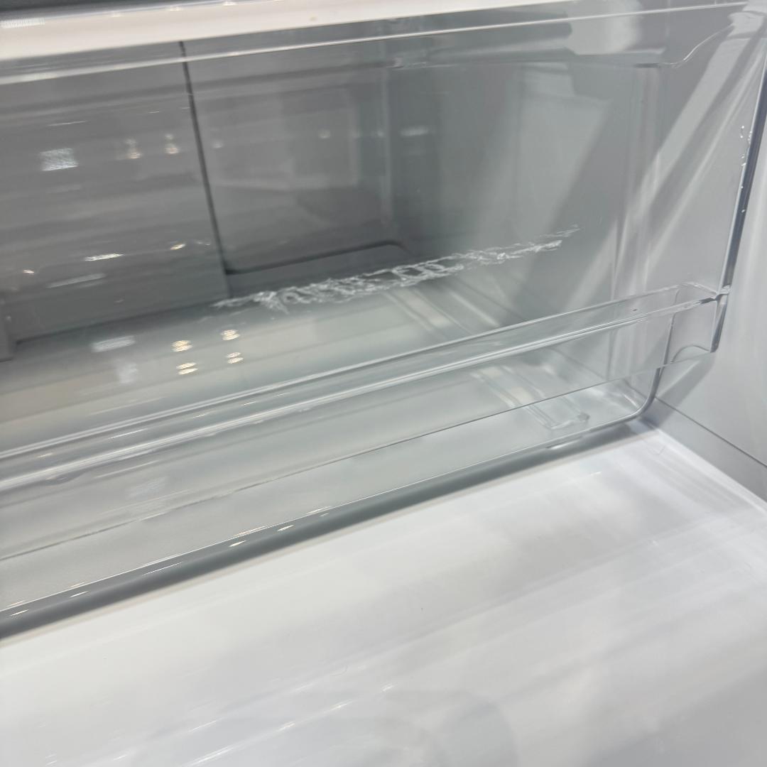 東京23区送料無料　超美品ハイセンス3ドア冷蔵庫 　282L　2020年製