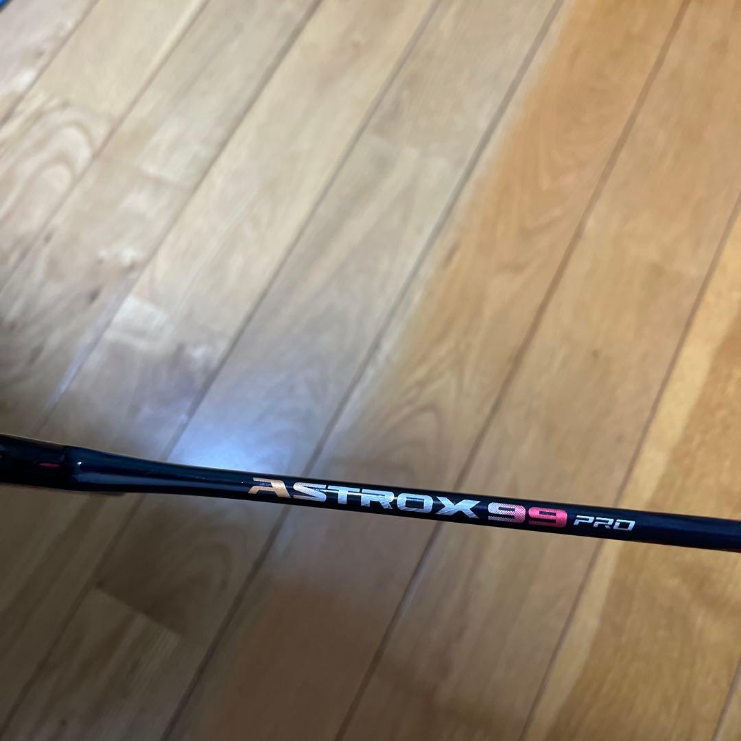 ASTROX 99 PRO アストロクス99プロバドミントンラケット　4UG5