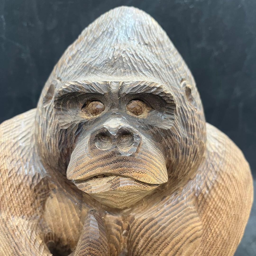 【匿名発送】木工品　彫刻　木彫　置物　ゴリラ　一点物　アンティーク　木彫り