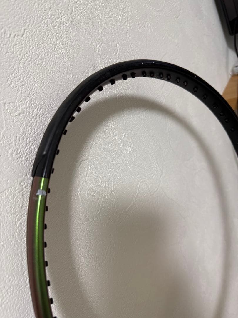 Wilson BLADE V8 98 305g 16×19 gサイズ3