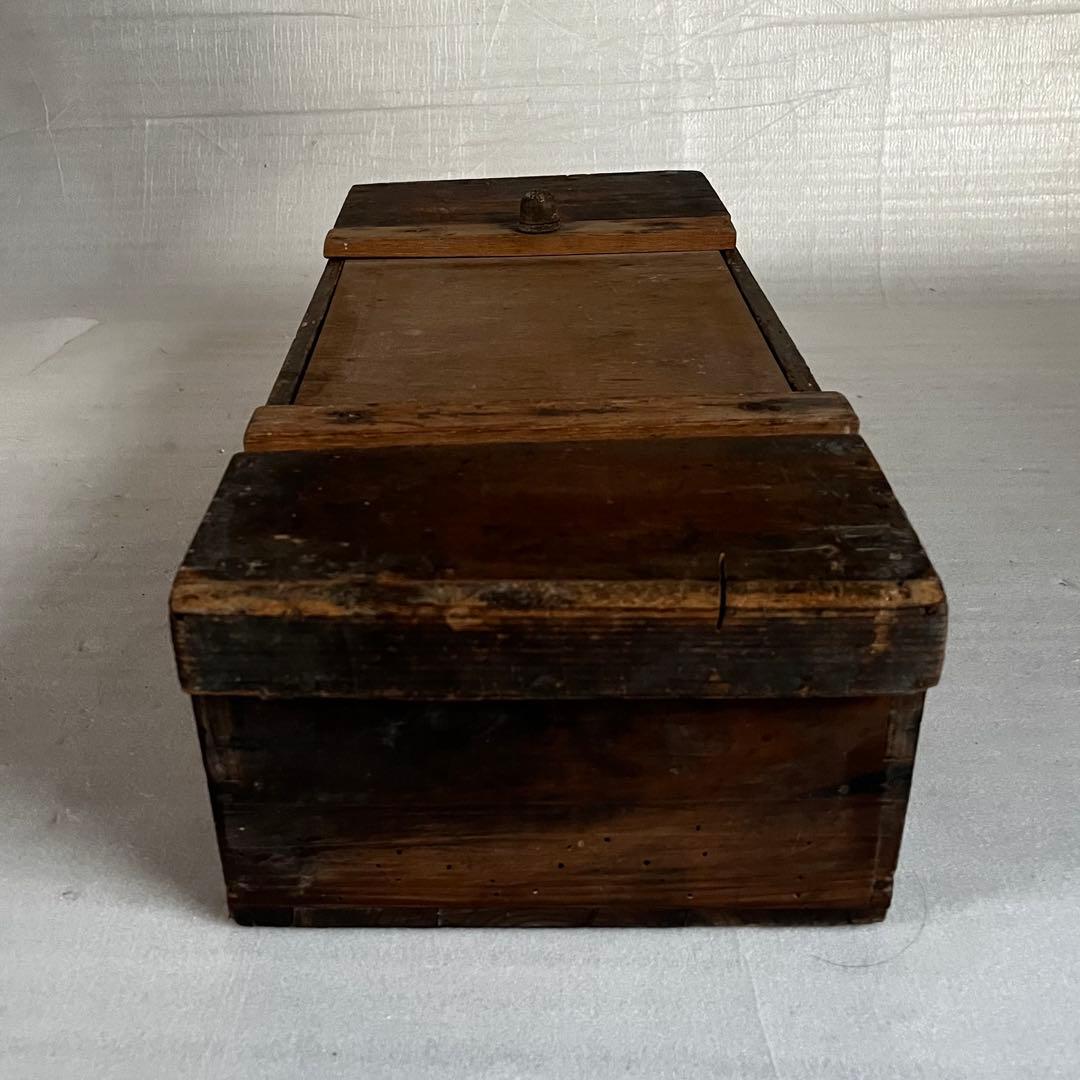 アンティーク　見た目が可愛い　木製　保管箱　木箱　収納ボックス