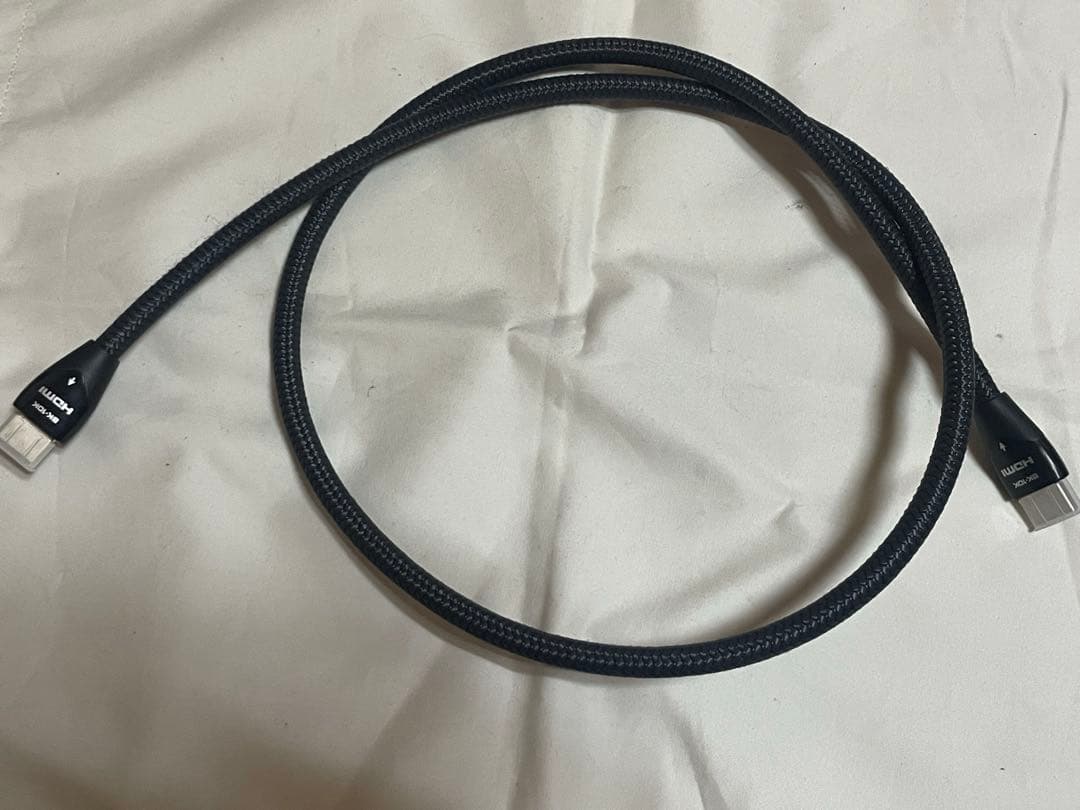 オーディオクエスト Carbon48HDMIケーブル1m中古美品　PS5などに