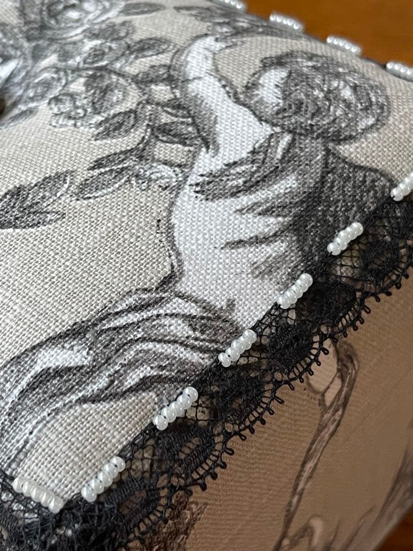 FUKUSUKEです　カルトナージュミニ裁縫箱