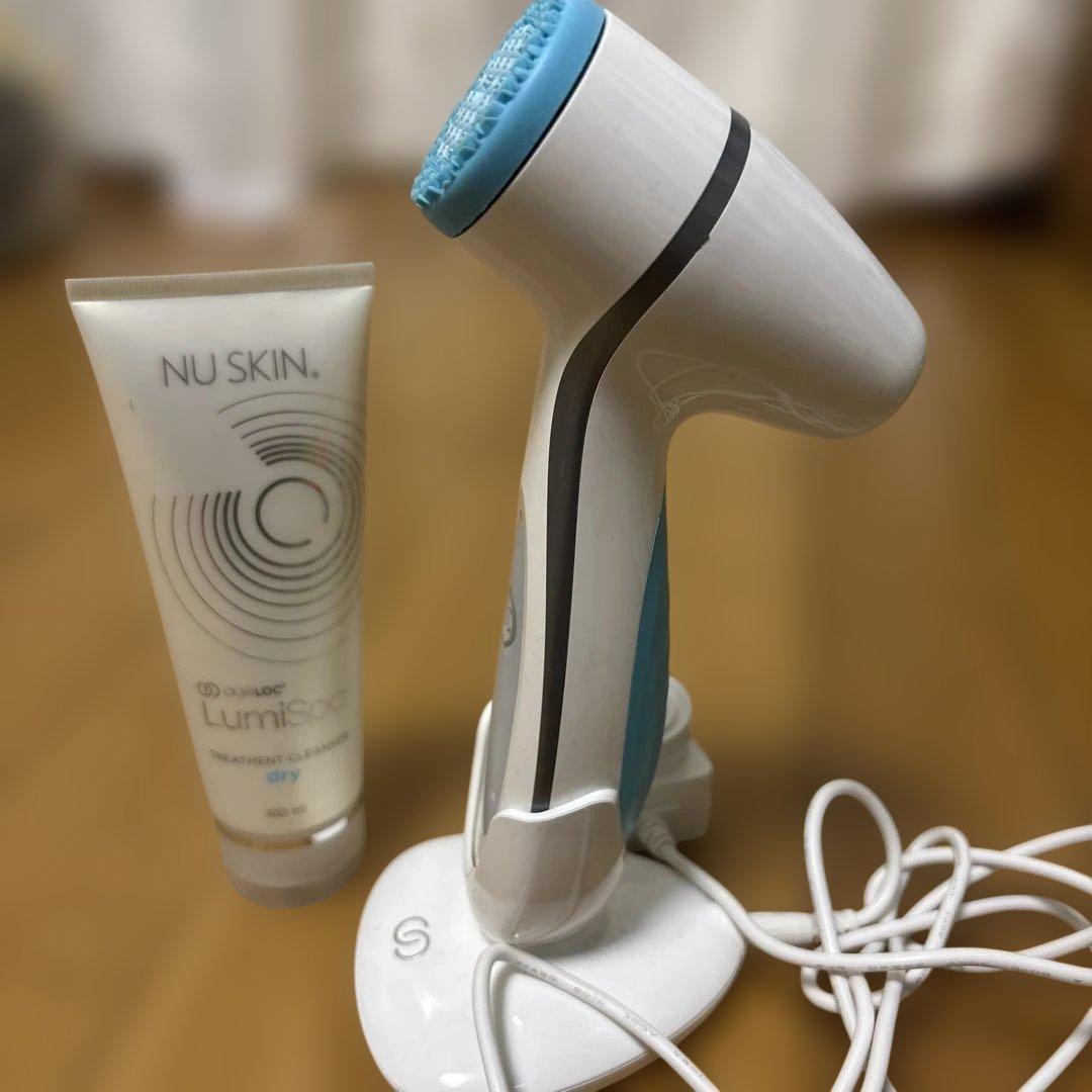 さ*む様 NU SKIN LumiSpa 美顔器 充電スタンド付 ニュースキン
