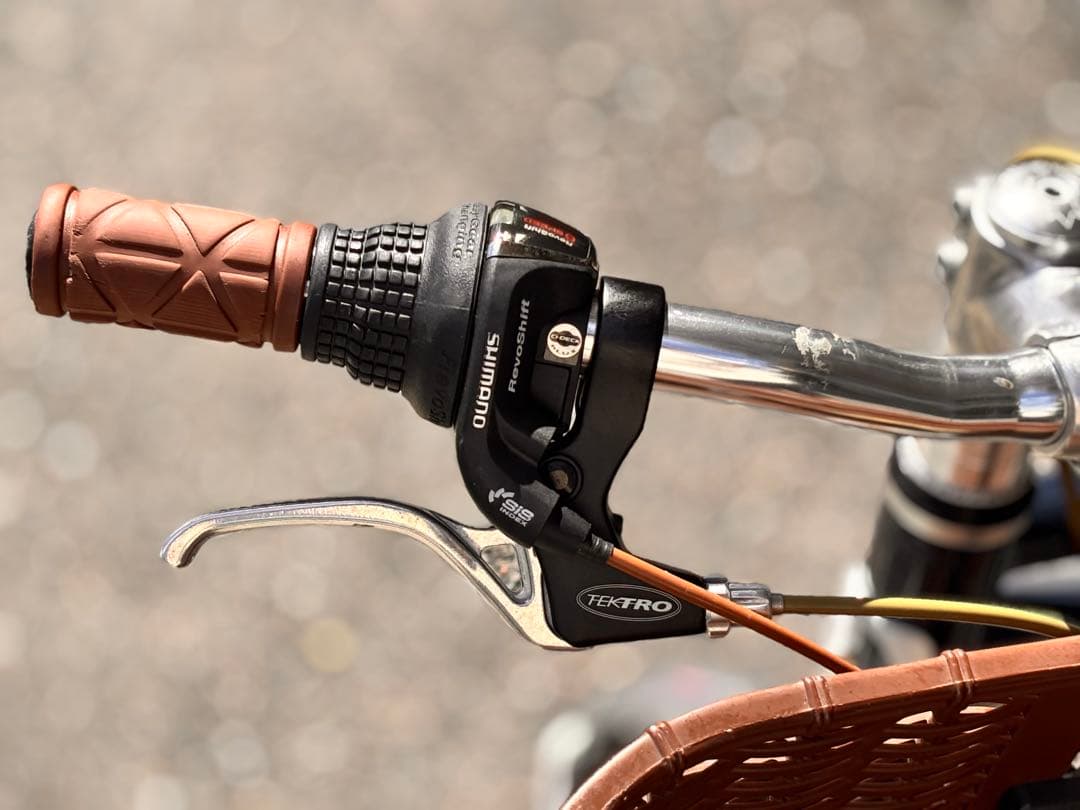 【兵庫県東部手渡し】ルイガノ　LOUIS GARNEAU J22 ネイビー