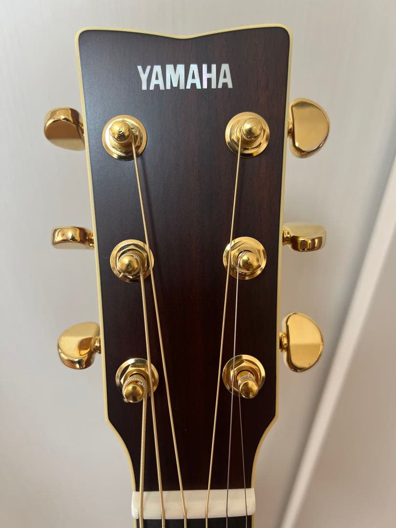 YAMAHA LL16ARE ほぼ新品　ALL単板