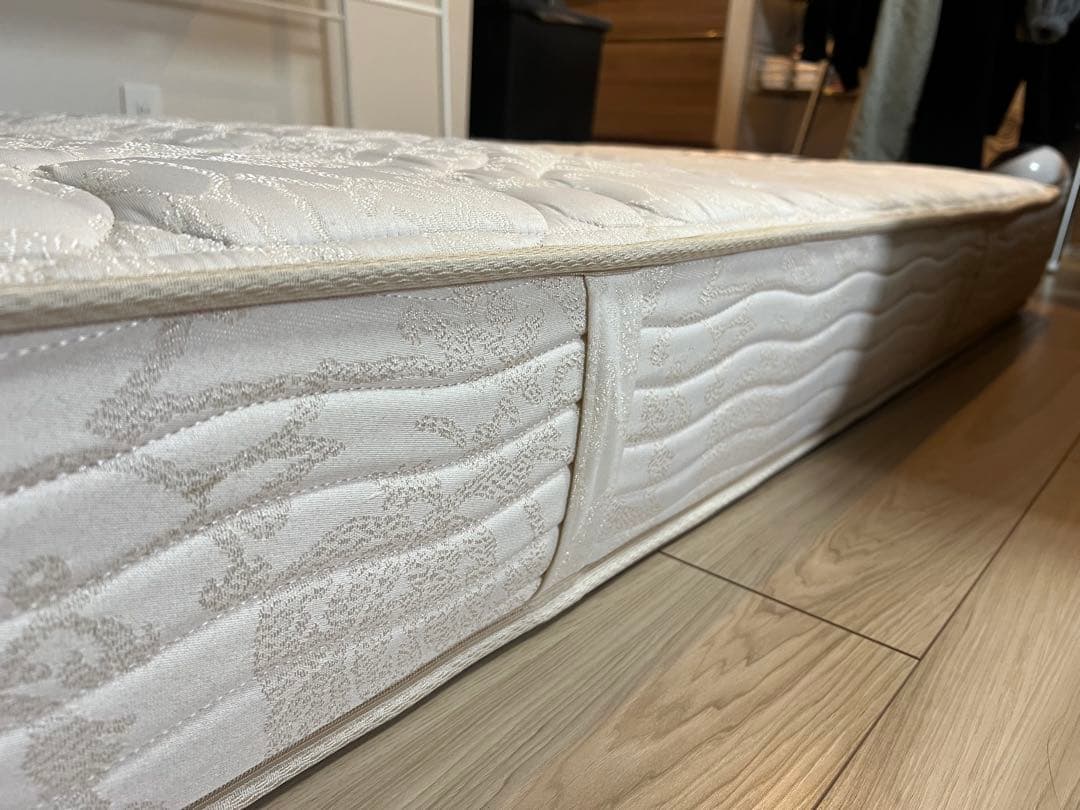 Simmons Beautyrest シングルマットレス