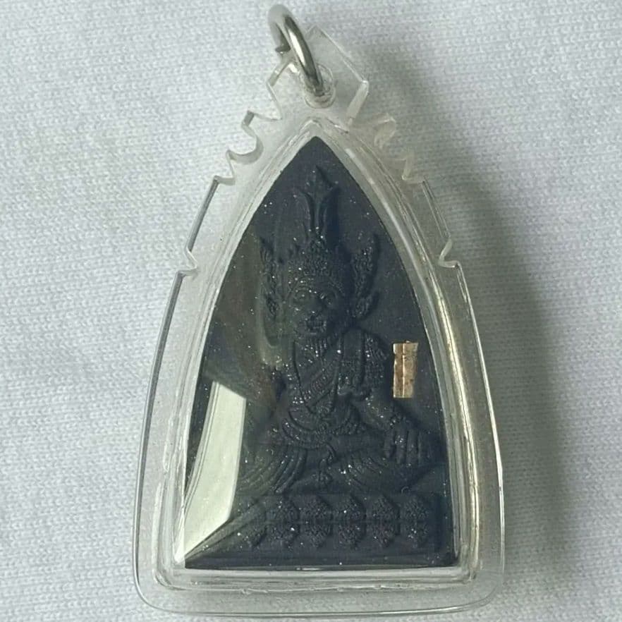 無敵魔法\"プーチャオサミンプライ\"首なし虎　プラクルアン