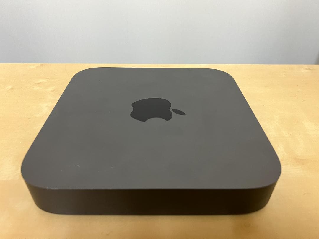 Apple Mac Mini 2018 i3/8/SSD128 ドッグ付き