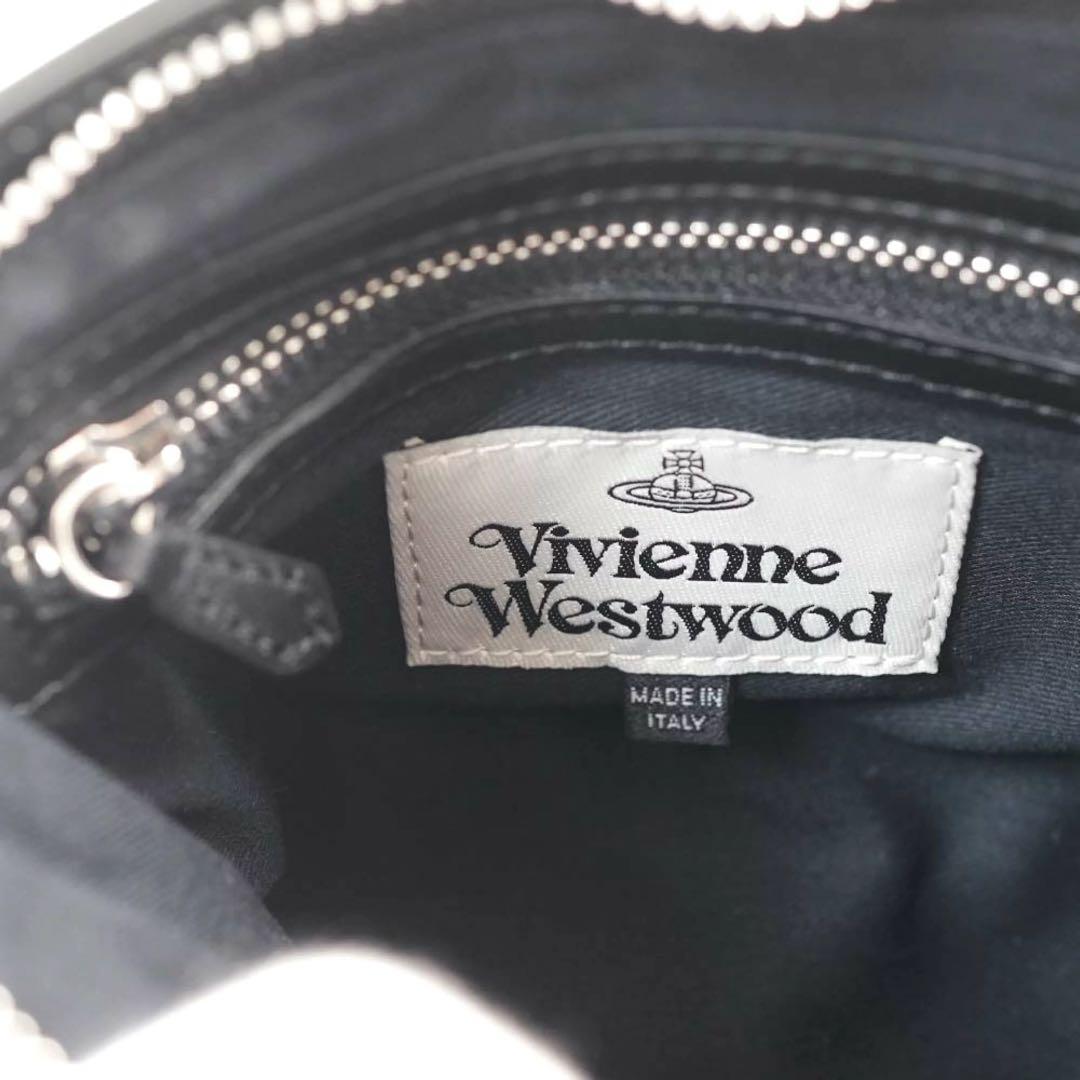 E*i様 ヴィヴィアン　ブラックレザーショルダーバッグ　男女問わずいけます！　レ