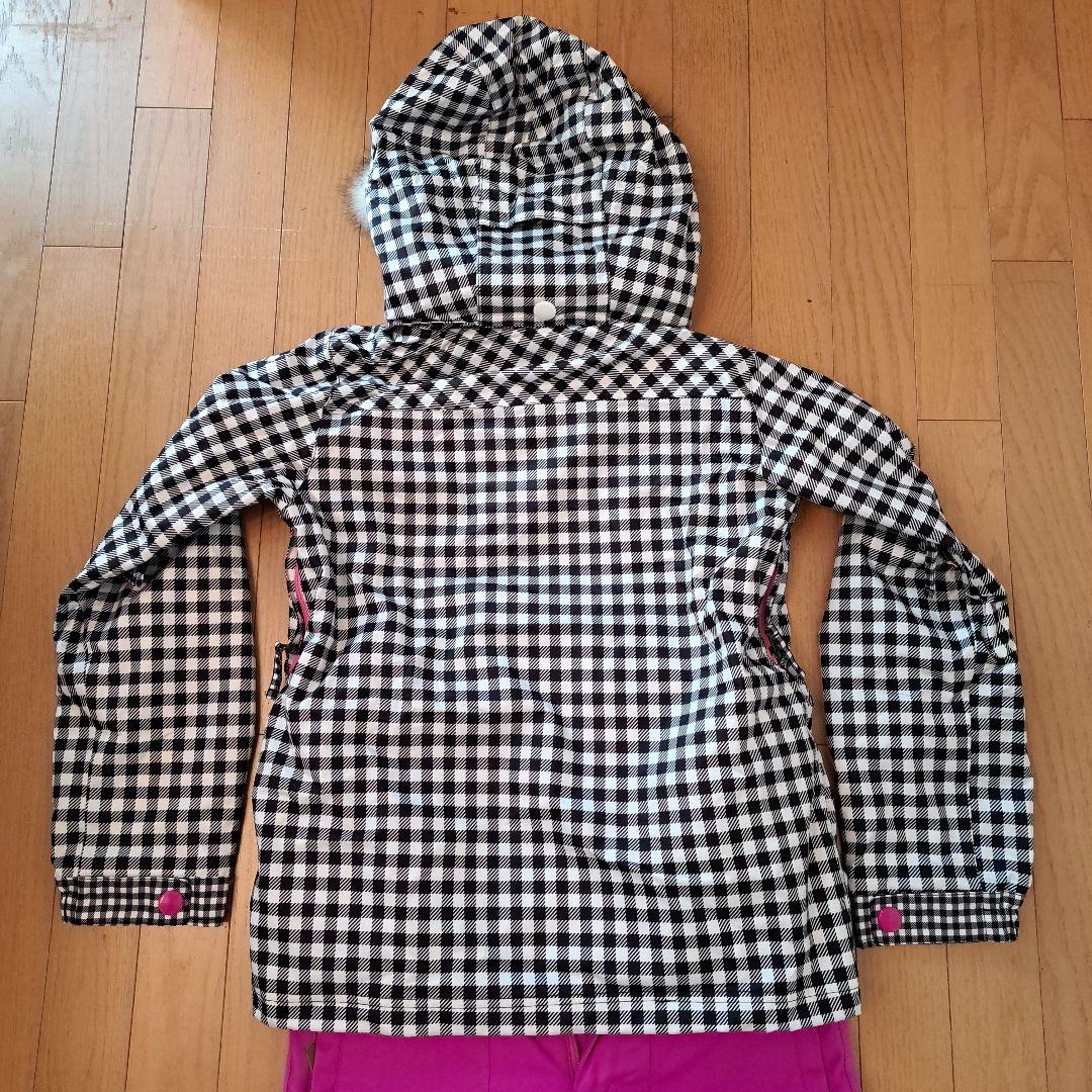 スノボーウェア上下　ゴーグル　手袋　プロテクター付き