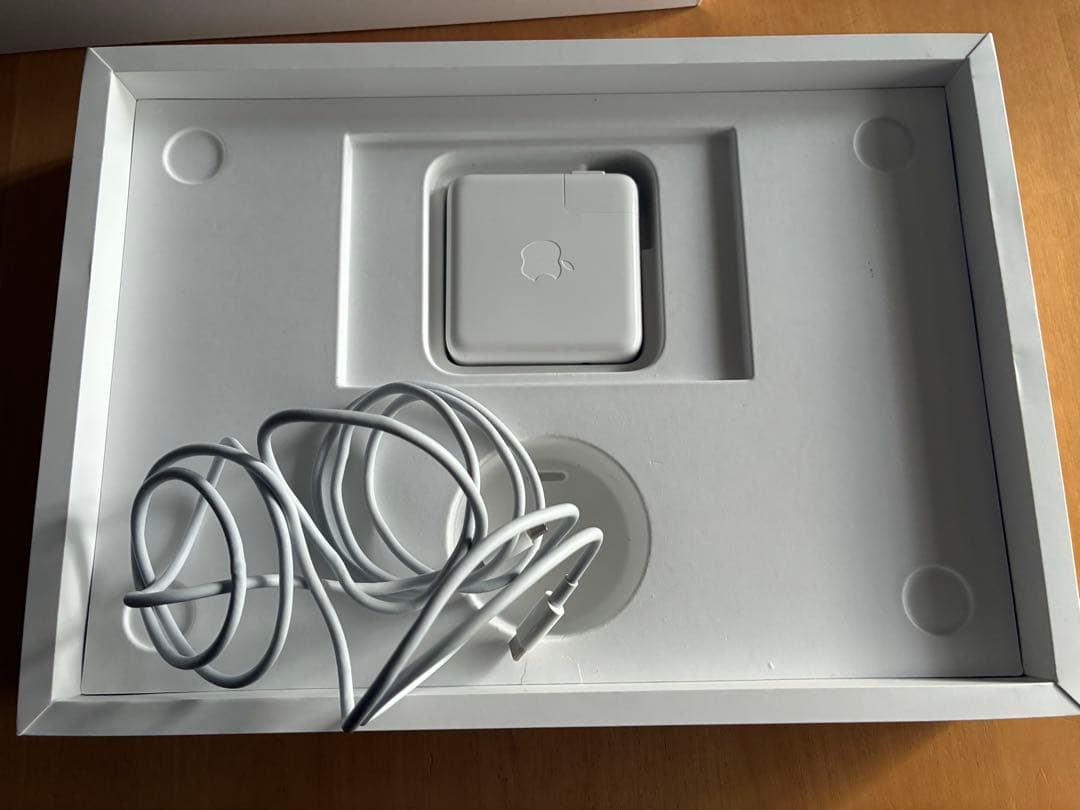 MacBookPro 13インチ M1 2020 8GBSSD256GB