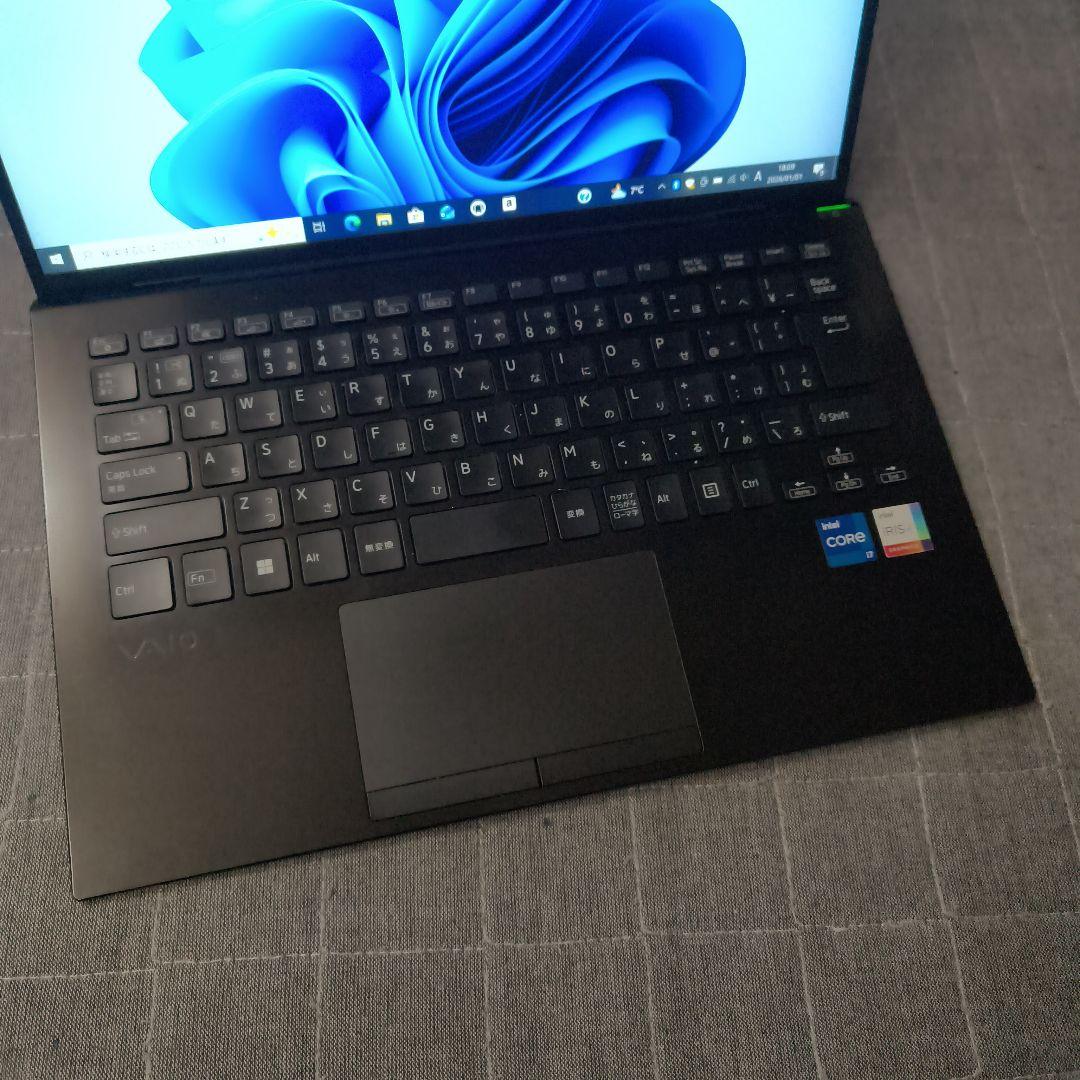 日本製 美品 高級感 VAIO 超軽量 爆速12世代i7 16GB 512GB
