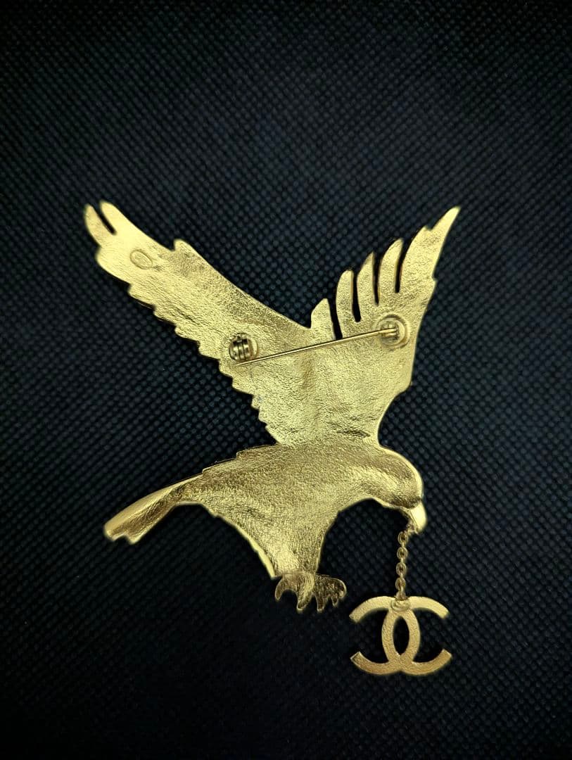 【Ye】CHANEL シャネル　ココマーク 　イーグル 　ブローチ