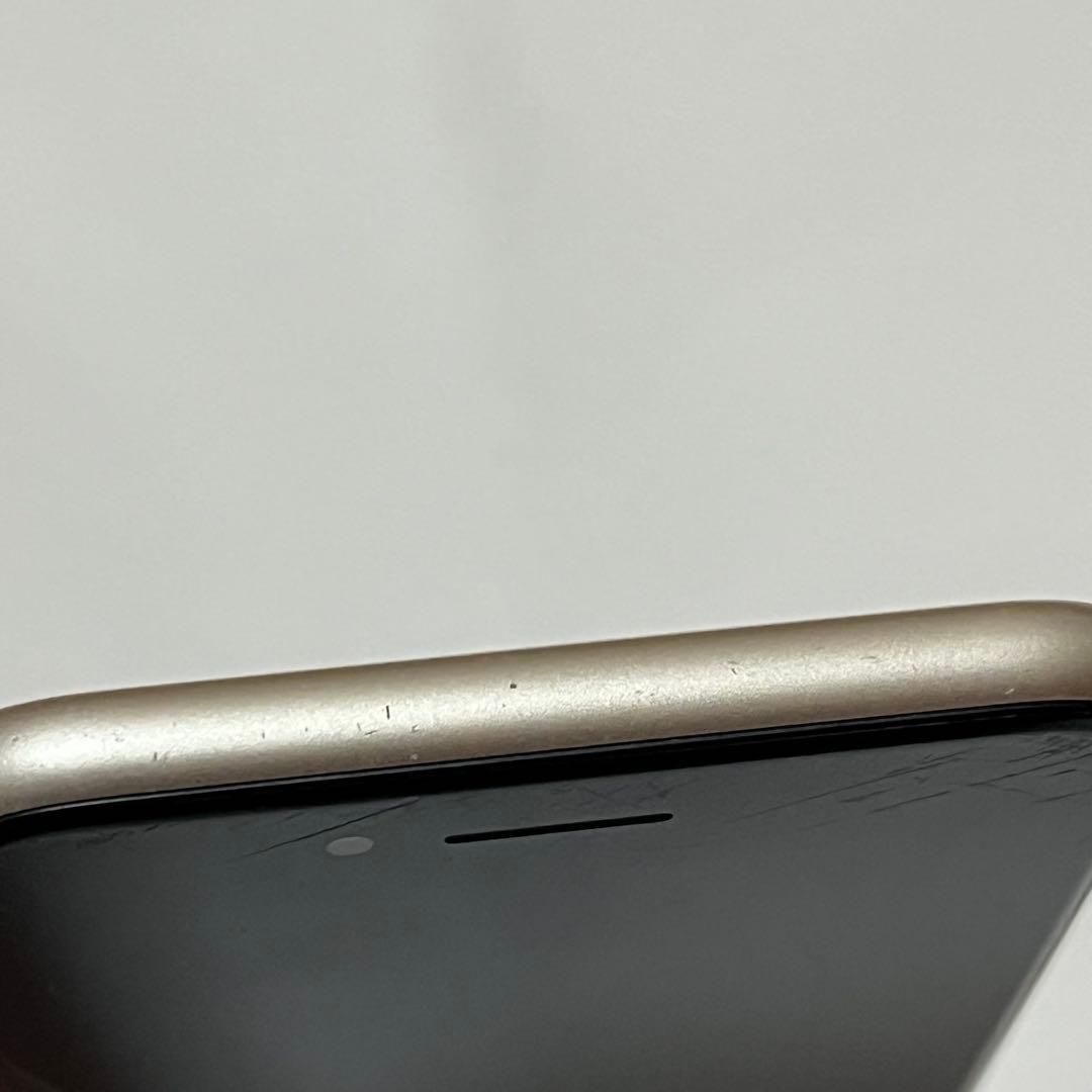 iPhoneSE3 第3世代 スターライト 本体 64GB