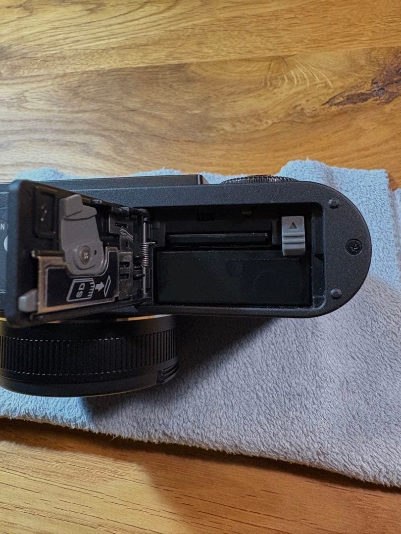 美品 LEICA X2 ＋VF2ファインダーなど備品多数