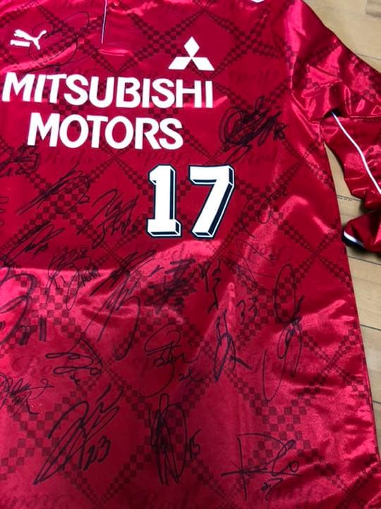 超レア　浦和レッズ　ユニフォーム　サイン