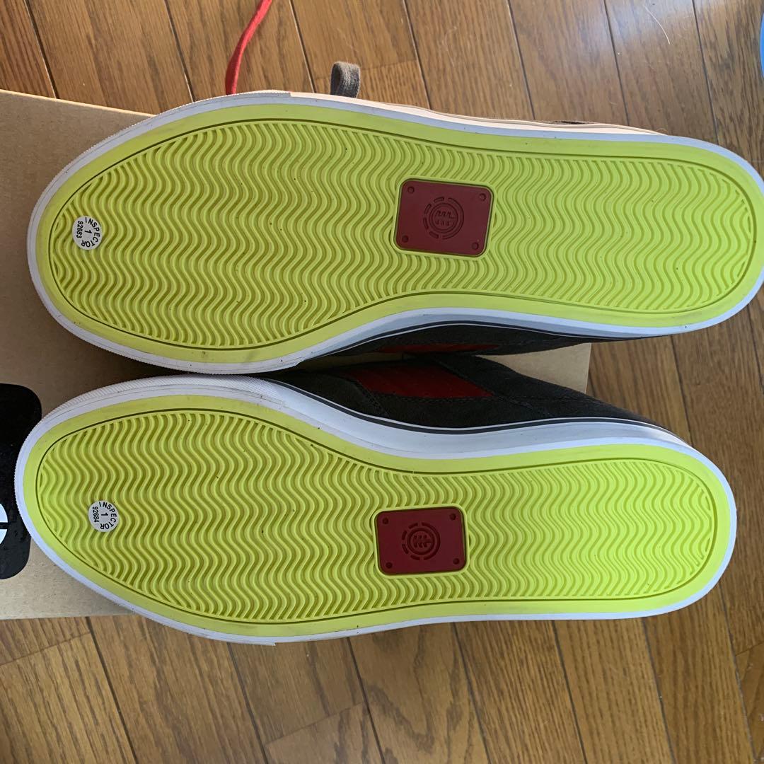 element GLT2 サイズ28.5 色　木炭ライムレッド