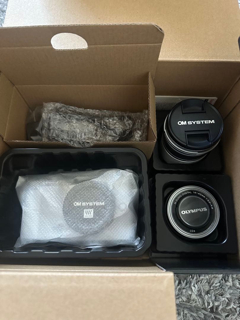 OLYMPUS PEN EーP7 EZダブルズームキットミラーレス一眼カメラ