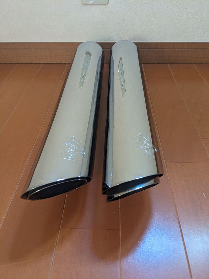 VANCE & HINES デュアルエキゾーストマフラー