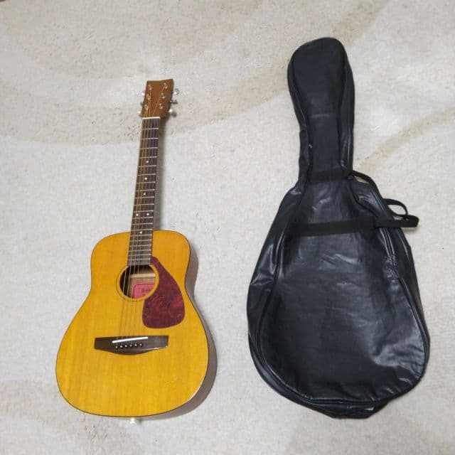 まみ YAMAHA　アコースティックギター ナチュラル