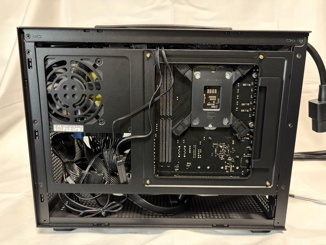 CH160 ITX 小型デスクトップPC