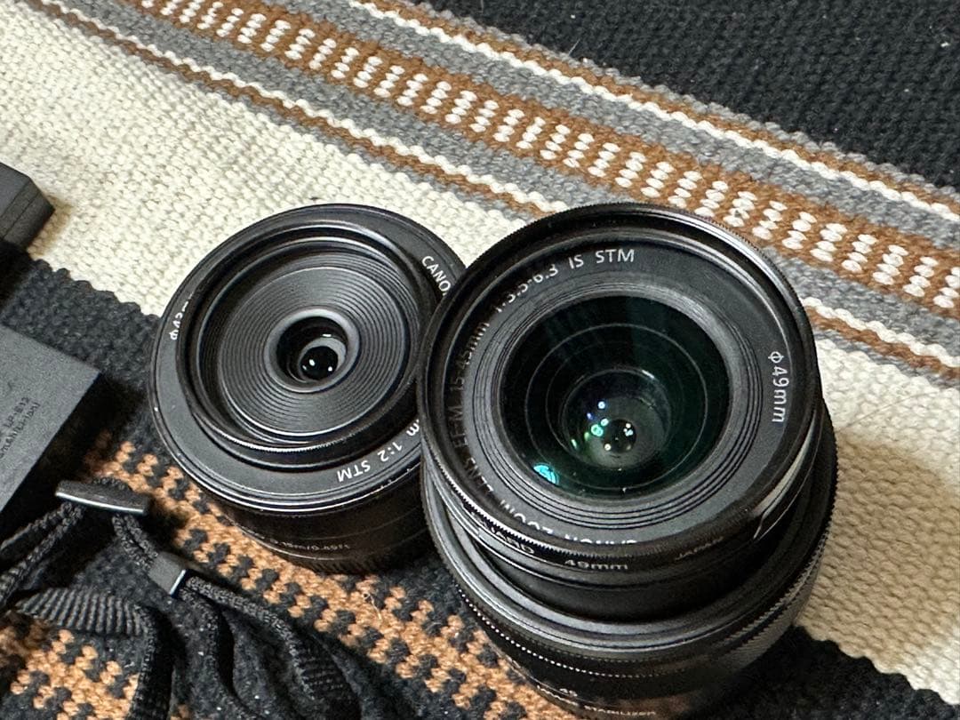 Canon EOS Kiss M ダブルレンズセット　ミラーレス