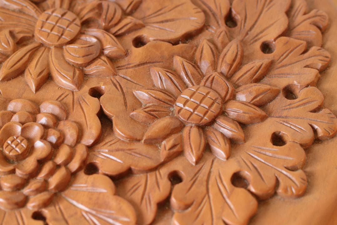 天然木 無垢材 茶櫃（ちゃびつ） 手彫り 花柄 彫刻 直径30cm 煎茶道具