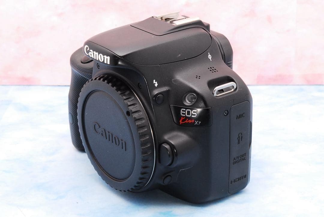 ★Canon Kiss X7★一眼レフカメラ★バッグ付★便利な高倍率レンズ