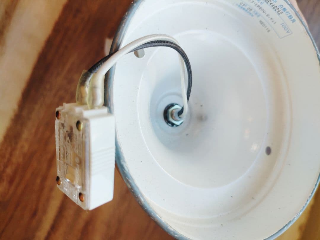 KOIZUMI照明　 壁付け花レトロランプ　カントリー調　照明器具