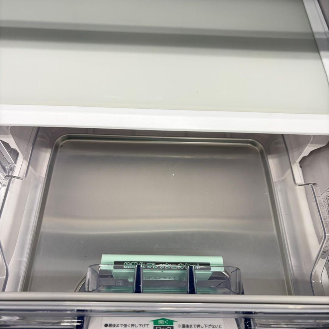 718 日立　大型冷蔵庫　300L強　小型　家庭用　自動製氷　右開き　3ドア