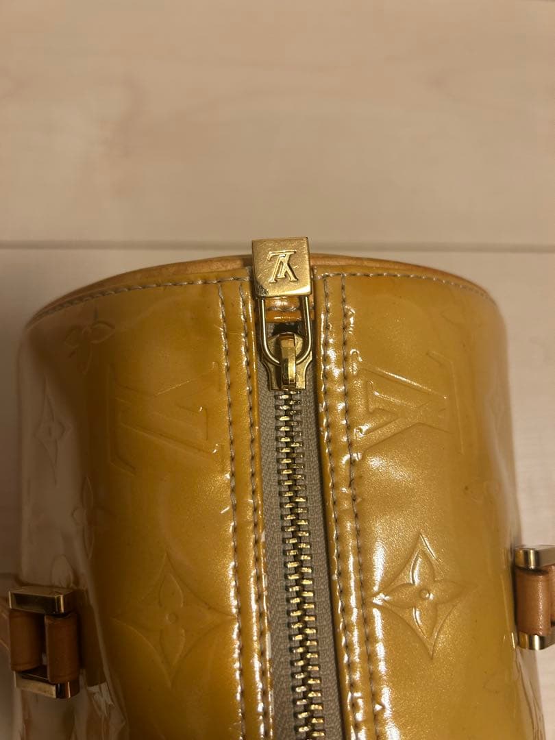 Louis Vuitton モノグラム　ヴェルニ　ベッドフォード　イエロー