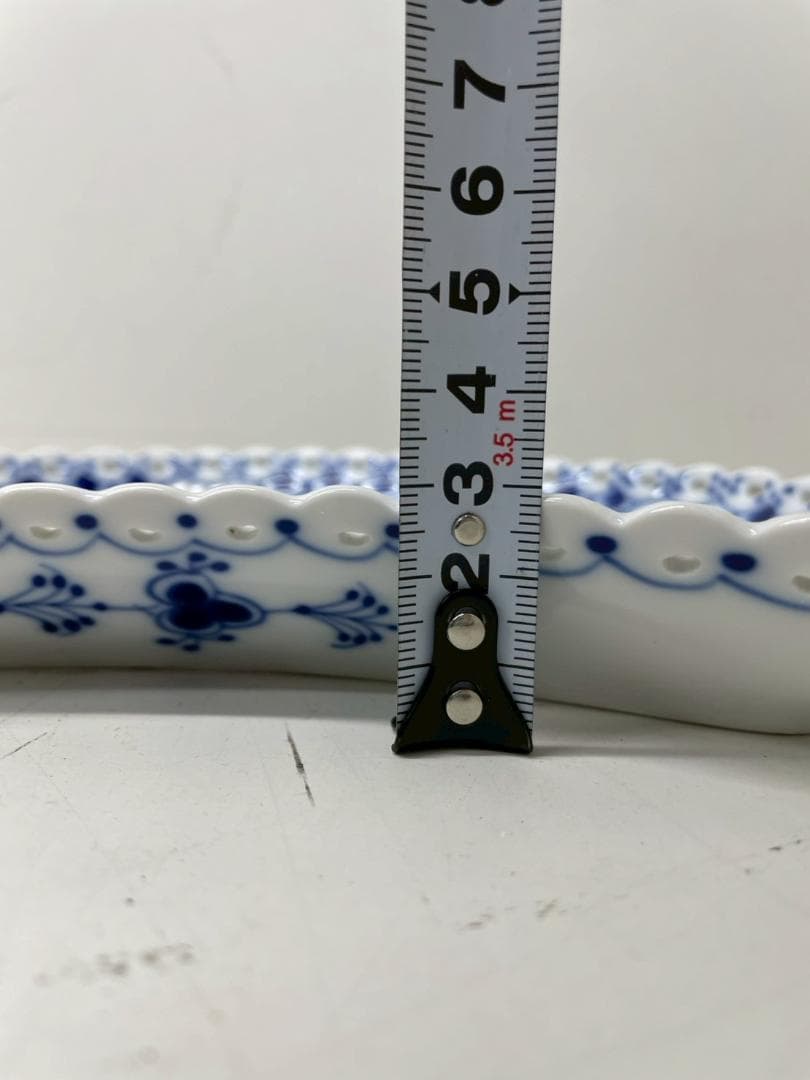 A◆ロイヤルコペンハーゲン　フルレース　1173　半月皿　ブルーフルーテッド　皿