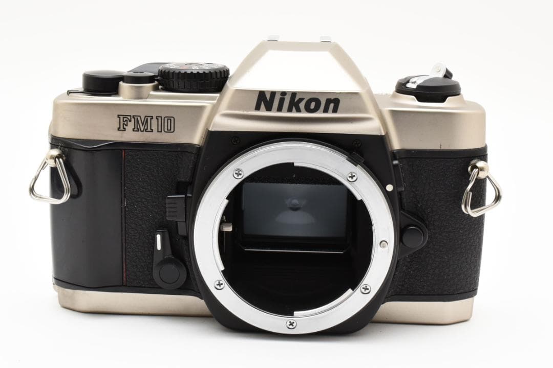 超美品 NIKON ニコン FM10 フィルムカメラ　モルト新品交換済 B543