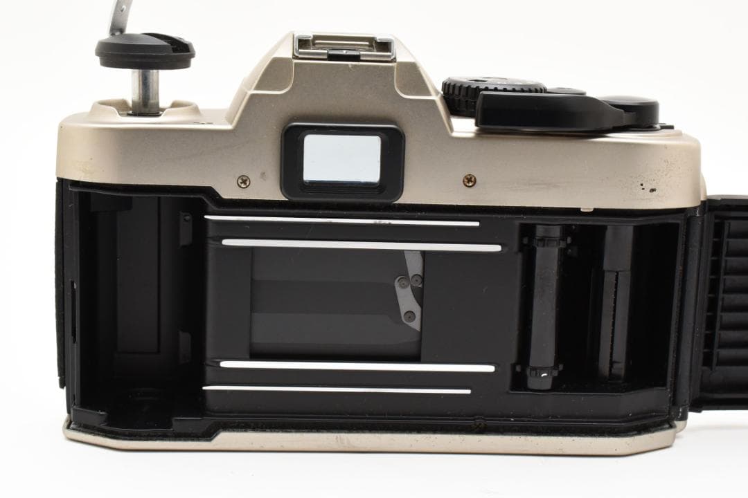 超美品 NIKON ニコン FM10 フィルムカメラ　モルト新品交換済 B543