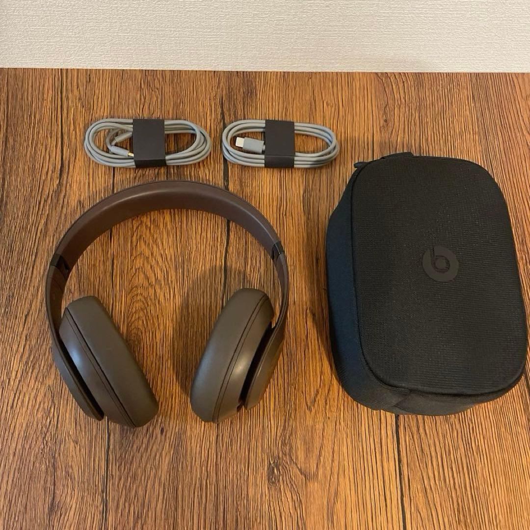 良品⭐️Beats Studio Pro ワイヤレスヘッドホン　ディープブラウン