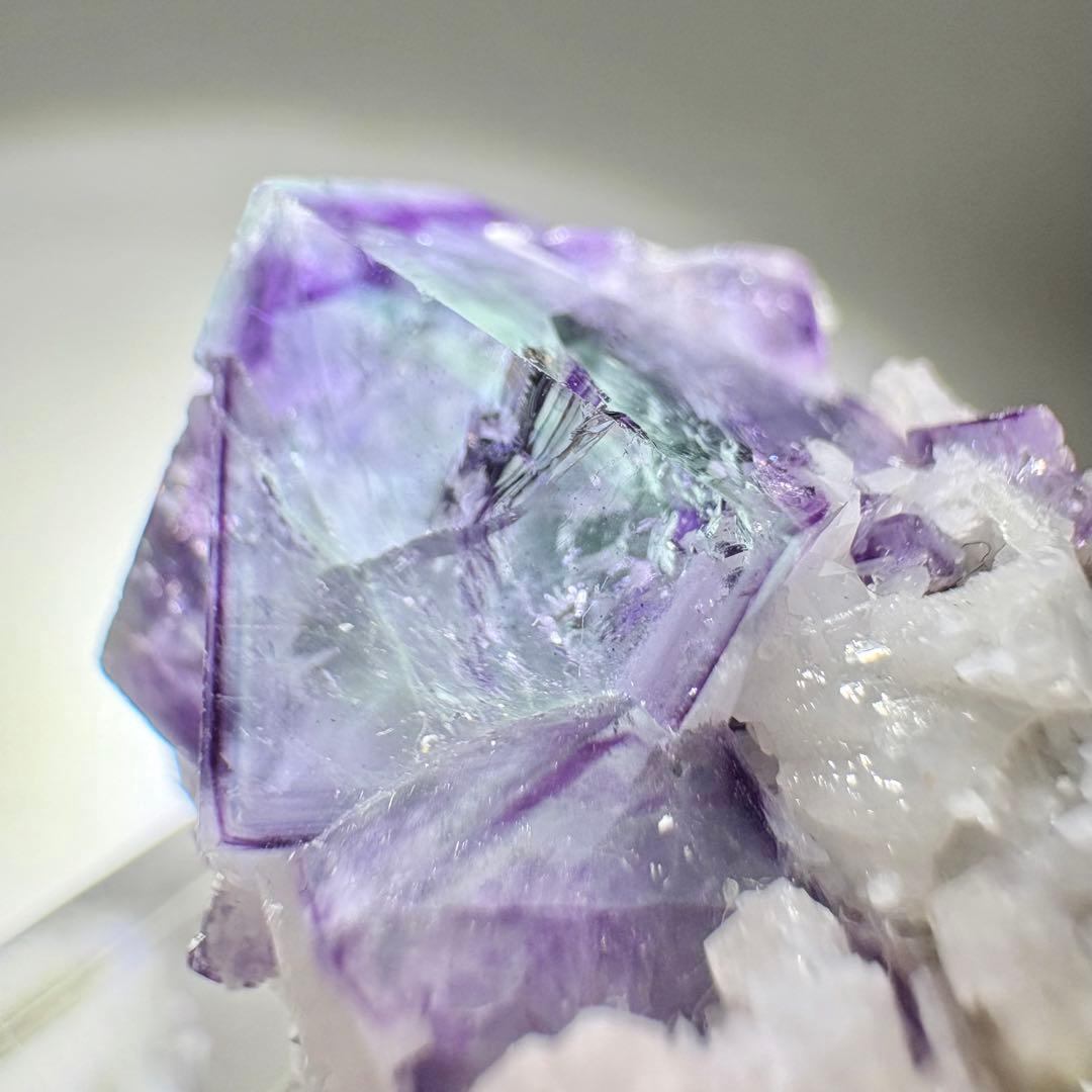 477 中国　ヤオガンシャン産　ポーセリンフローライト