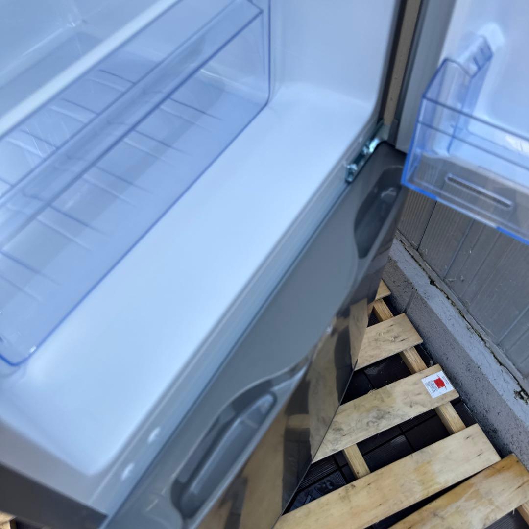 TCL 2024年製 2ドア冷蔵庫 173L 静音、省エネ設計 スリムサイズ