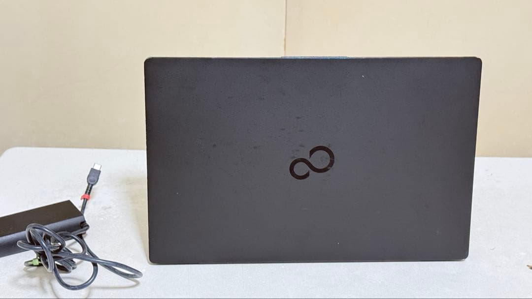 fujitsu U9312/KX i5 1235U 8/256 13.3インチ