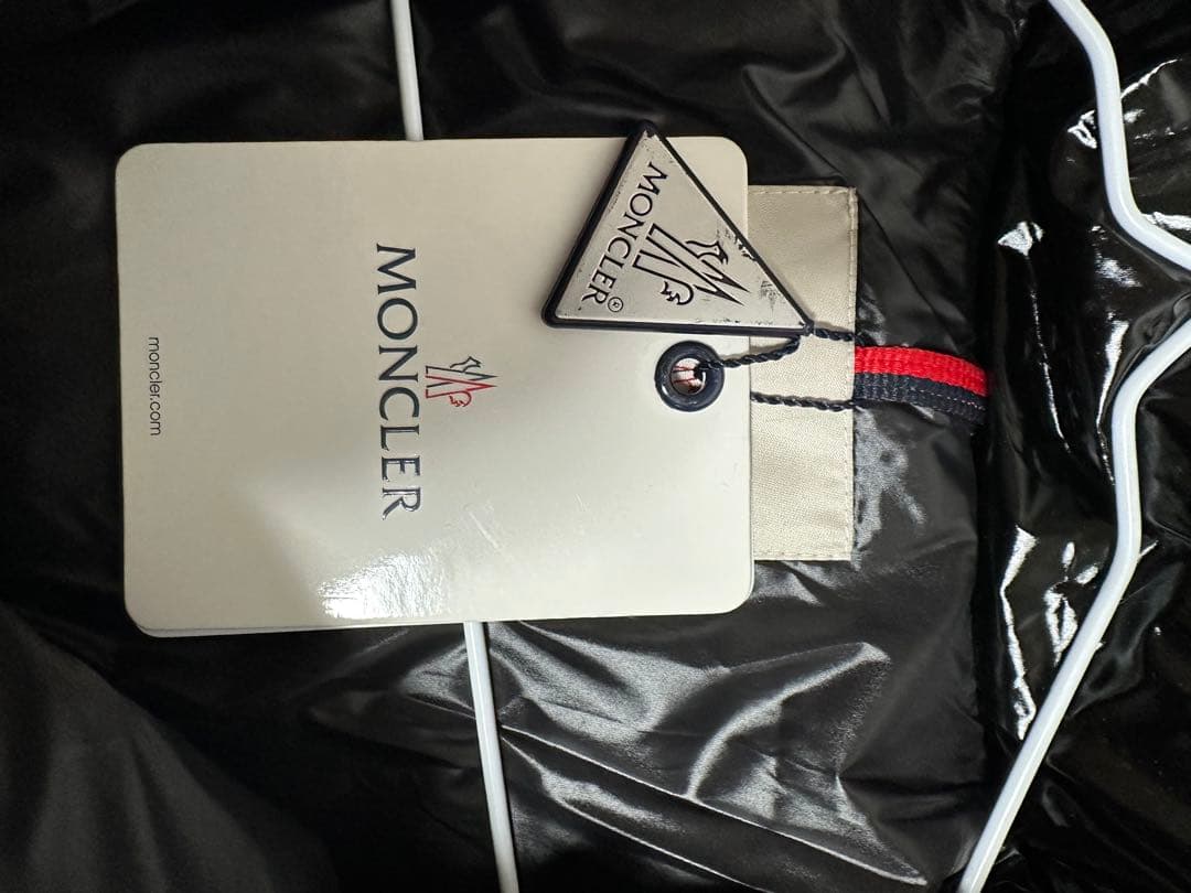 MONCLER ダウンジャケット