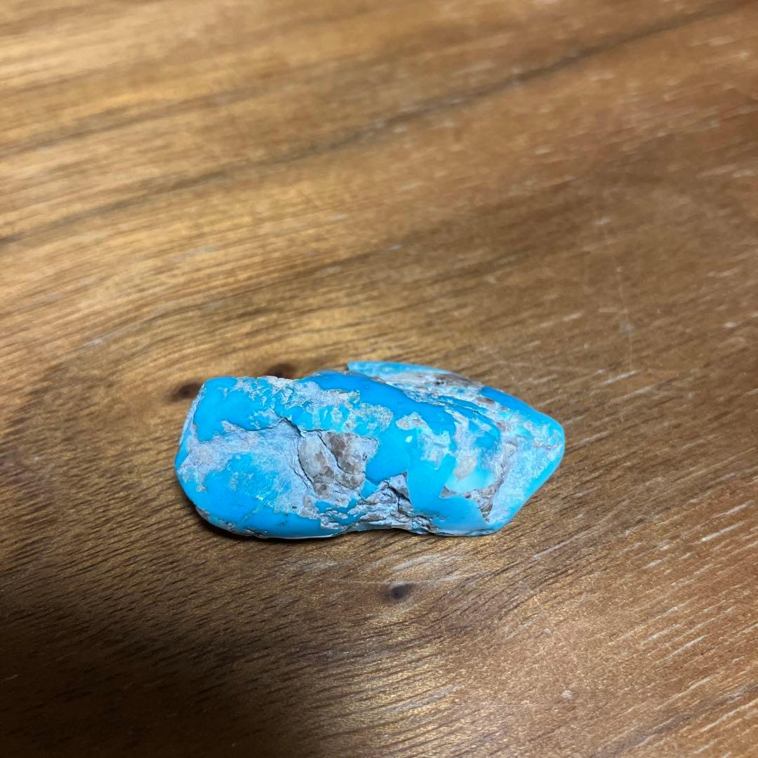 天然ターコイズ原石 当方で研磨済み！　アリゾナ スリーピングビューティー