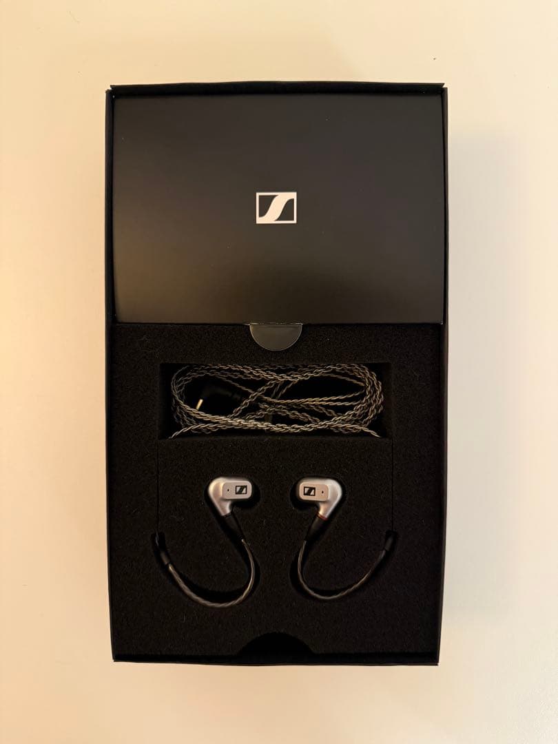 イヤホン Sennheiser IE 200 Silver Edition