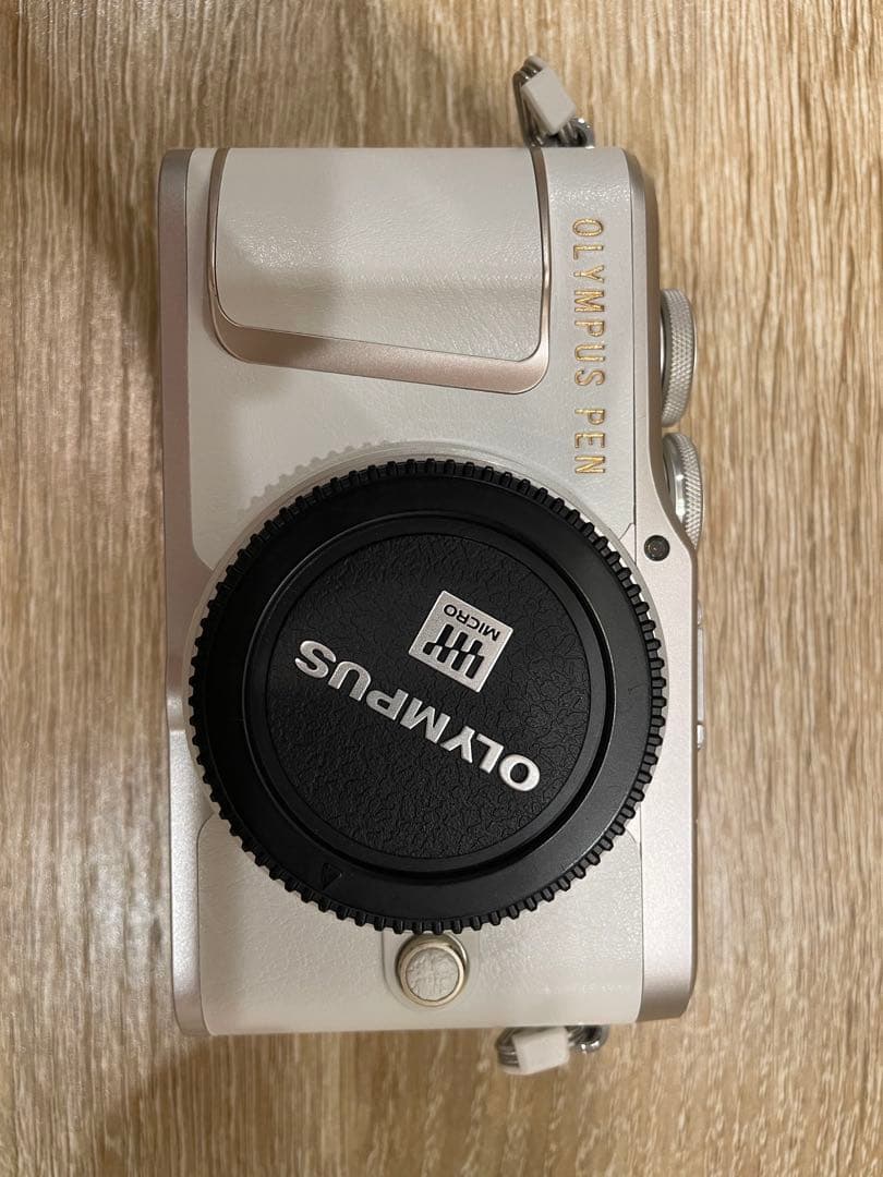 OLYMPUS PEN E-PL10 EZダブルズームキット ホワイト