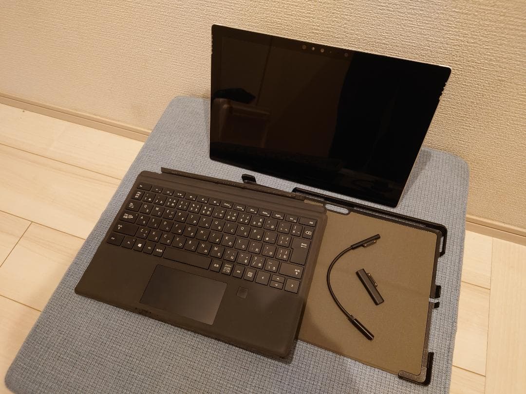 【ジャンク】Microsoft Surface Pro 4　8GB　おまけつき
